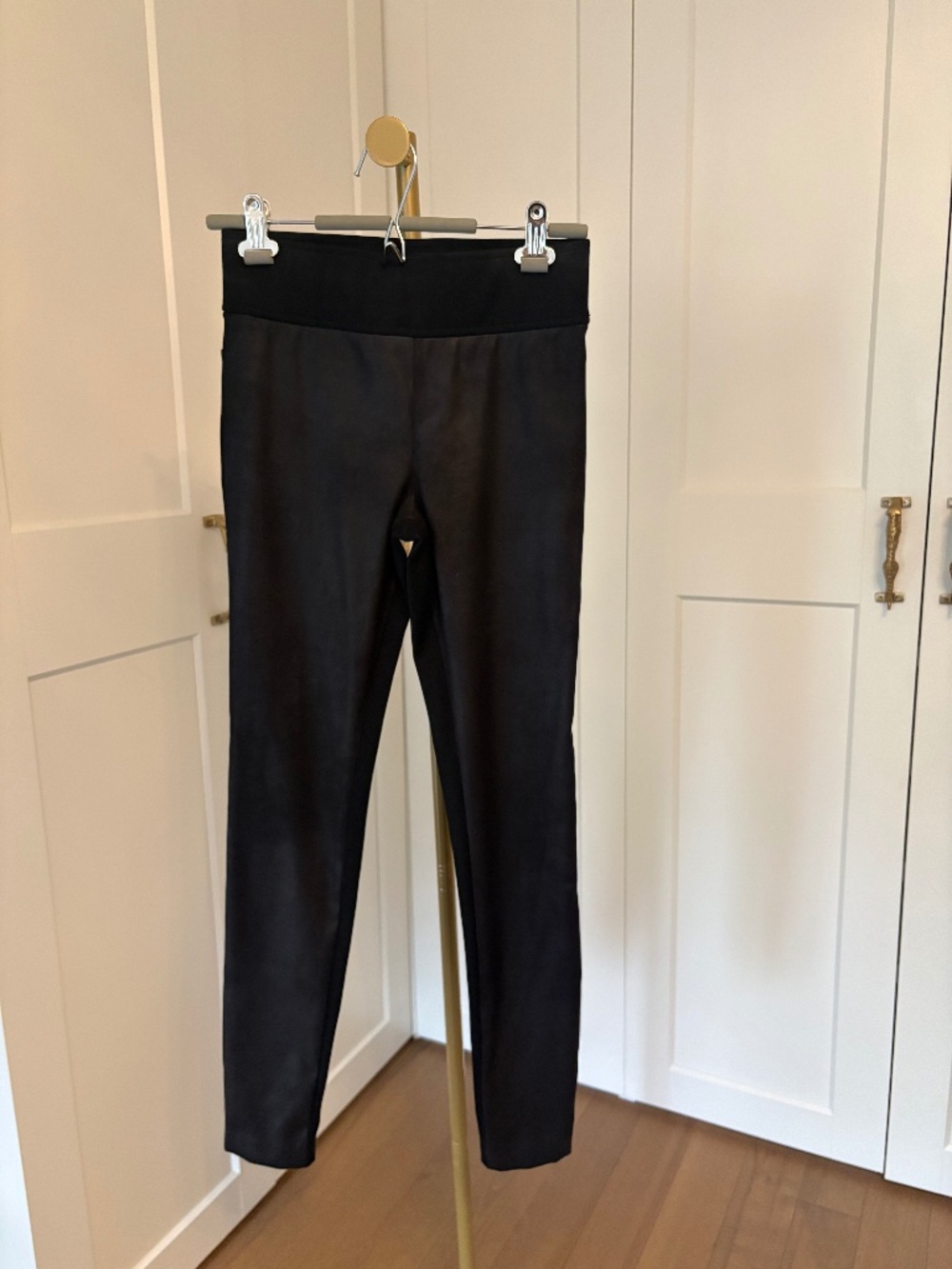 Club Monaco Legging Suede